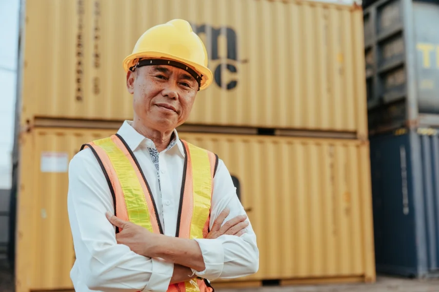 Cari Jasa Import China di Surabaya? Ancala Logistic Jawabannya!